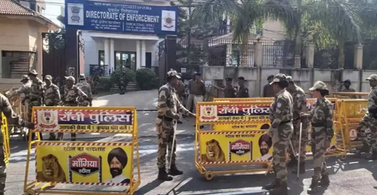 जेल से संपादक को धमकी देने के मामले में जेलर सहित तीन कर्मी सस्पेंड